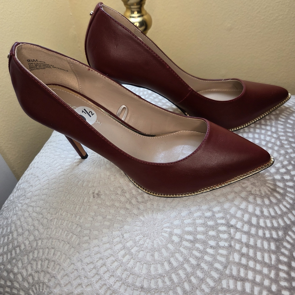 BCBGeneration Elegant Dark Red Burgendy Women's 4inch Heels Sz 9.5 NWOT - Picture 6 of 7